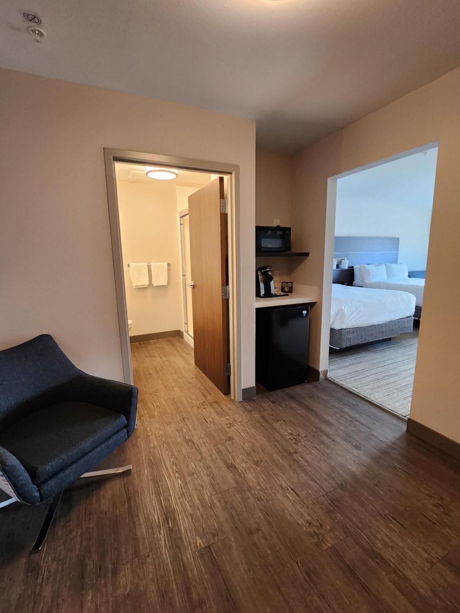 Holiday Inn Express & Suites - Camas By Ihg Buitenkant foto