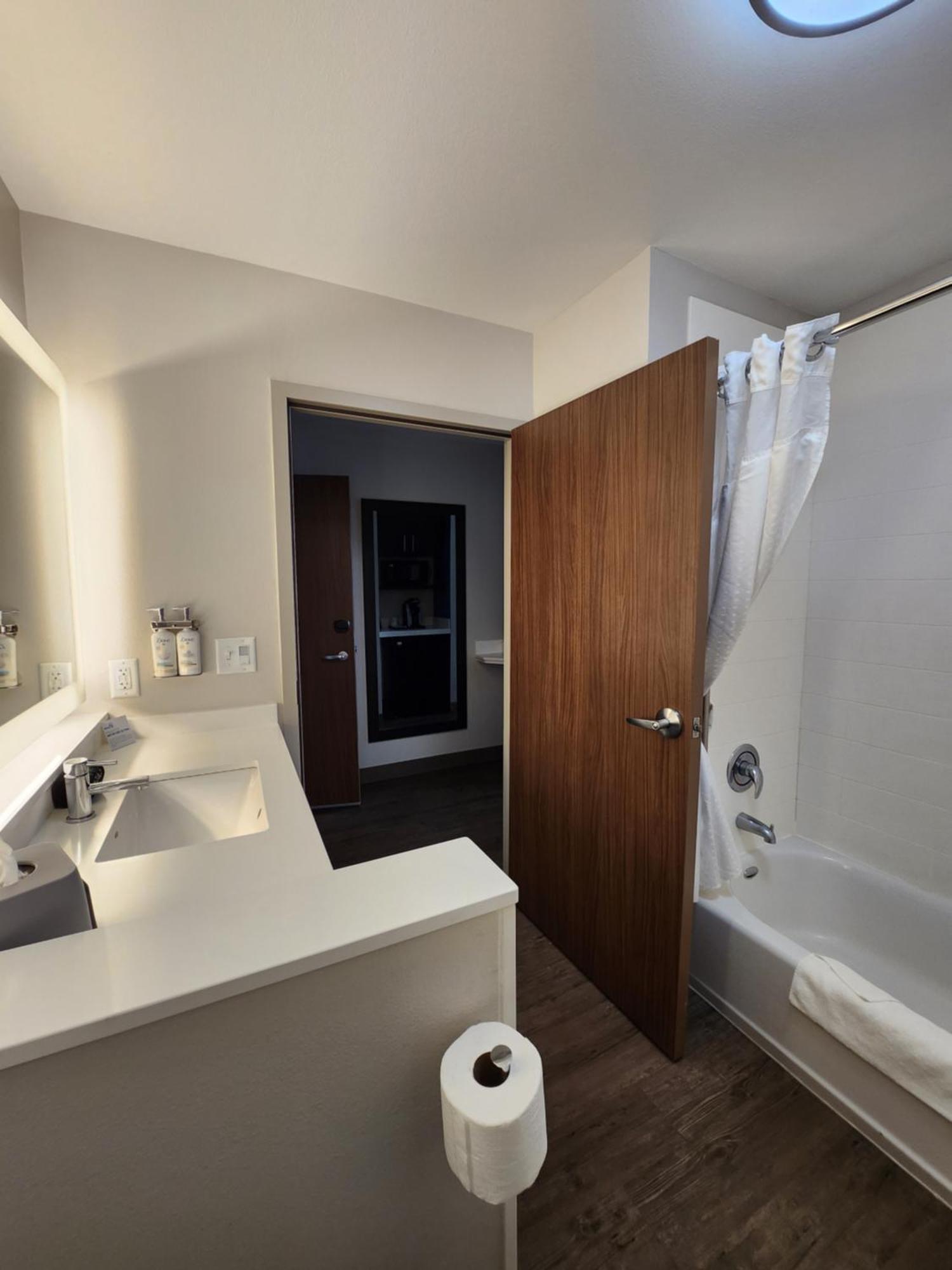 Holiday Inn Express & Suites - Camas By Ihg Buitenkant foto