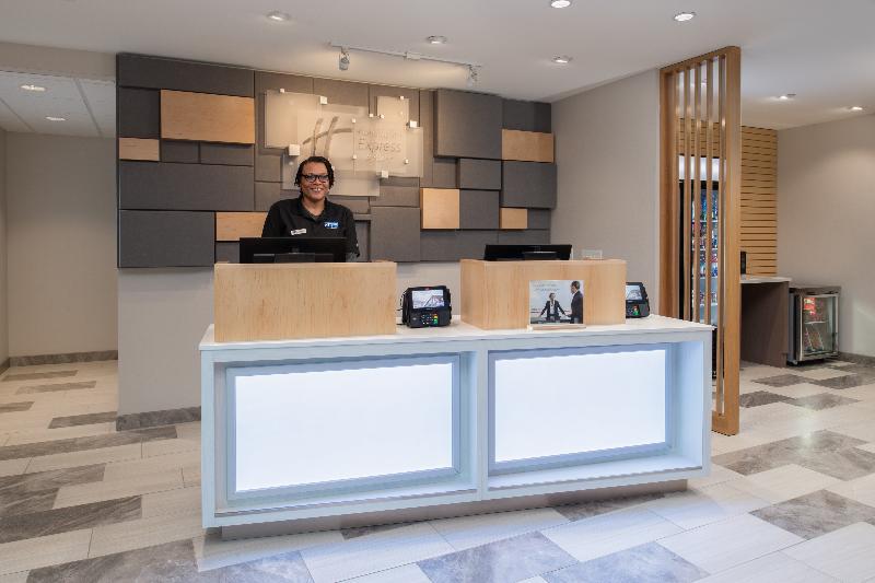 Holiday Inn Express & Suites - Camas By Ihg Buitenkant foto